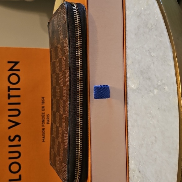 💯AUTHENTIC💯 LOUIS VUITTON DAMIER Ebene Zippy Organizer Wallet - Picture 7 of 10